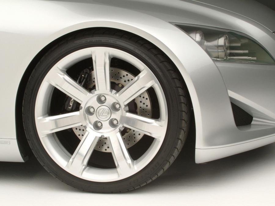  Lexus LF-C Concept 2004 года  (фото 33 из 112)
